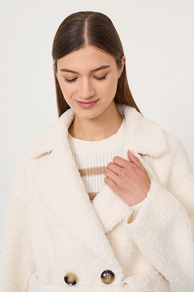 Тепло и красиво: как выбрать женскую демисезонную куртку